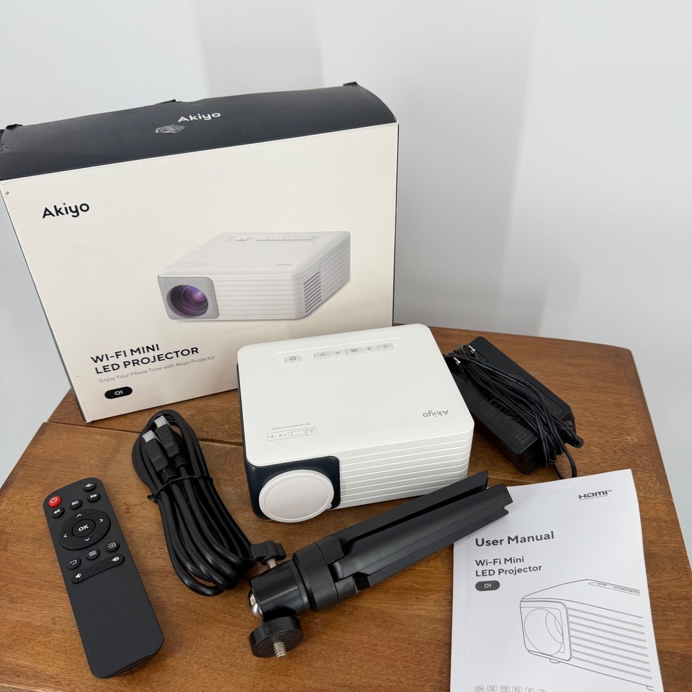Akiyo Mini LED Projector O1 Wi-Fi White New Open Box 720P Portable Home Theater